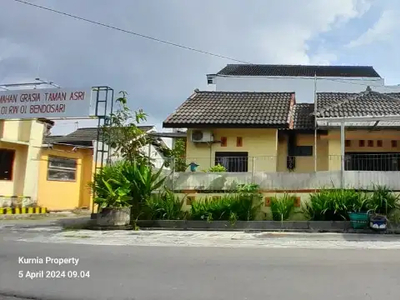 RUMAH CANTIK dalam PERUMAHAN MANGKU ASPAL di UTARA LPMP KALASAN