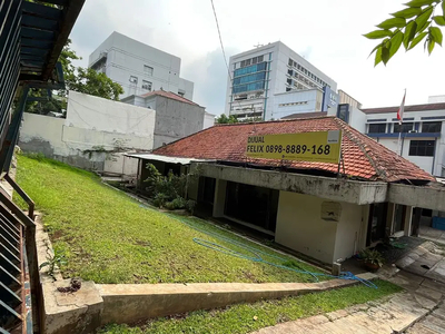 Rumah di Jalan Hang Jebat Kebayoran Baru Jakarta Selatan Dijual