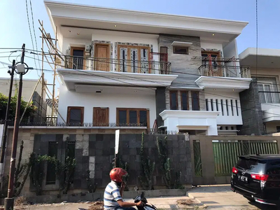 Jual Cepat Rumah gajahmada jalan raya utama!!