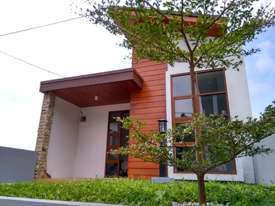 Rumah Lembang SHM nuansa Vila Strategis Bandung