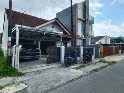 rumah maguwoharjo depok sleman