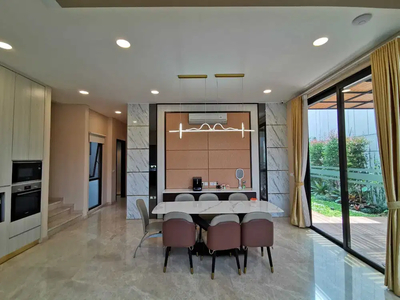 rumah mewah 3 lantai furnish di bsd, clstr lakewood navapark. bagus