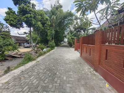 Rumah Mewah Dijual Utara Jogja Bay Sleman Yogyakarta.