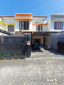 RUMAH MINIMALIS DEKAT RENON GARASI 2 MOBIL MURAH BUC