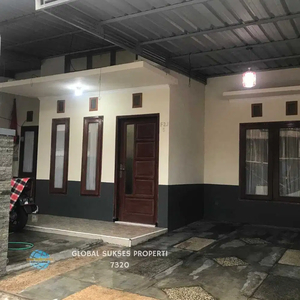 Rumah nyaman dan modern di Kedungkandang Malang