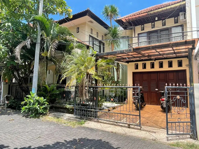 Rumah one gate renon pusat kota dekat pusat pemerintahan teuku umar