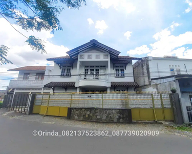 Rumah Pogung Dekat Jl. Monjali, UNY, UGM, Ringroad utara