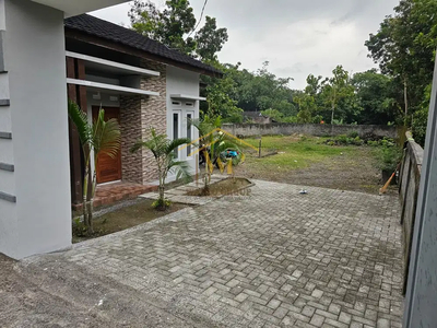 RUMAH SIAP HUNI 11 MENIT KE UMY DI KASIHAN BANTUL