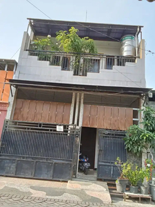 Rumah Siap Huni 2 Lantai dijual Murah