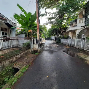 Rumah tua hitung tanah di Sinabung - Jakarta Selatan