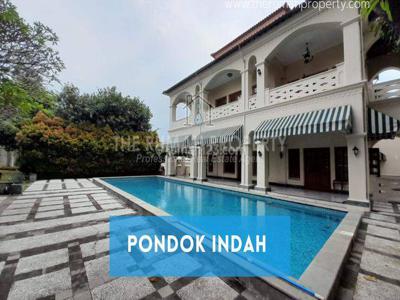 Rumah Mewah Disewakan di Bukit Golf Pondok Indah Ada Pool Halaman Dan View Menarik