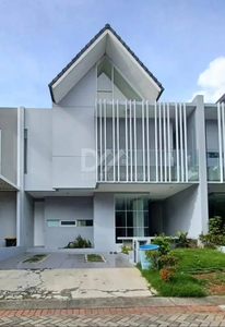 Dijual Rumah 2 Lantai Semi Furnished di Bintaro Jakarta Selatan