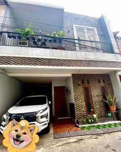 Dijual Rumah 2.5 Lantai di Bintara 8 Bekasi Barat Kota Bekasi