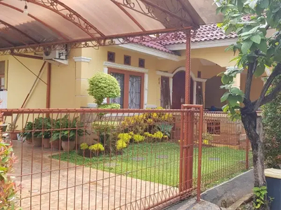 DIJUAL Rumah Asri - hook full Furnish di Kemang Pratama Bekasi