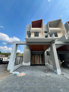 DIJUAL RUMAH BARU 4LANTAI KAWASAM PREMIUM DEPOK SLEMAN