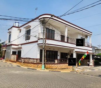 Dijual Rumah Besar Semi Furnish di Cibubur Country
