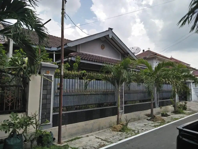 DIJUAL RUMAH DI SOLO LOKASI STRATEGIS