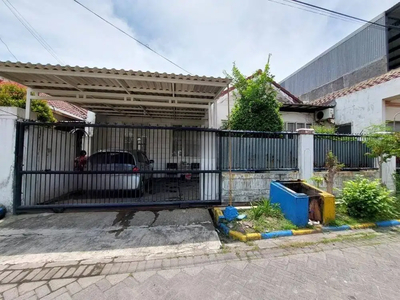 Dijual Rumah Rungkut Mapan 1,5 Lantai Semi Furnish Row Jalan Lebar