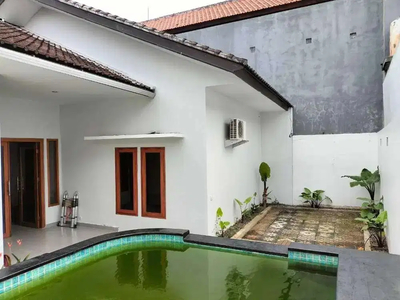 Dijual Villa 1 Lantai Semi Furnished di Jimbaran.