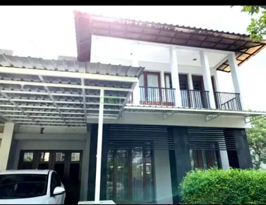 Disewakan rumah tinggal 2 lantai Royal Residence Wiyung Surabaya