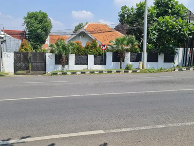 HITUNG TANAH SHM 770 M2 22 M X 35 M pinggir jalan raya