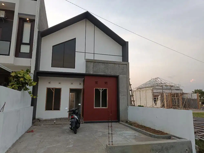 JUAL RUMAH READY DI TORIYO TIMUR GOR MERDEKA JOMBOR SUKOHARJO KOTA