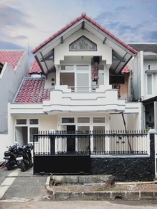 Rumah 2 lantai, 8x18, di Banjar wijaya