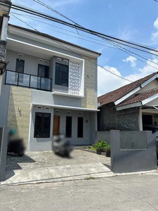 Rumah 2 Lantai Dalam Ringroad Kasihan Bantul Yogyakarta RSH 373