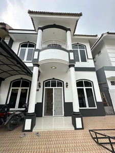 Rumah 2 lantai komplek mewah di citra wisata Medan johor