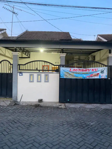 RUMAH DEKAT POS SATPAM PERUMAHAN