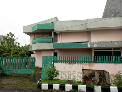 Rumah Dijual Cocok untuk Usaha Kost Gayungsari.