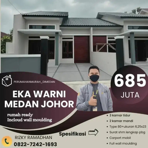 rumah luas dan besar di medan johor. rumah dengan wall moulding