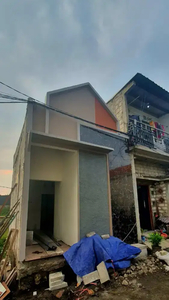 Rumah minimalis Sememi Utara Surabaya bangunan baru siap di tempati