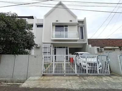 RUMAH SECOND GRESS DI TURANGGA, LENGKONG, KOTA BANDUNG