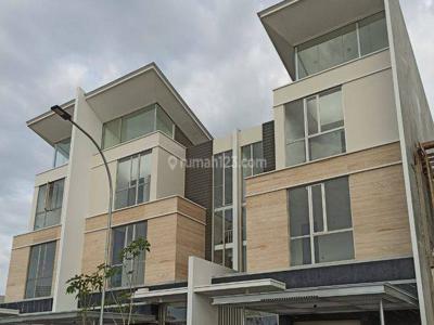 Disewakan Rumah Mewah Golf Island 10x35 Ada Lift Dan Pool