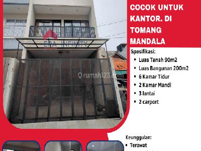 Rumah Dengan Interior Kekinian Cocok Untuk Kantor di Tomang