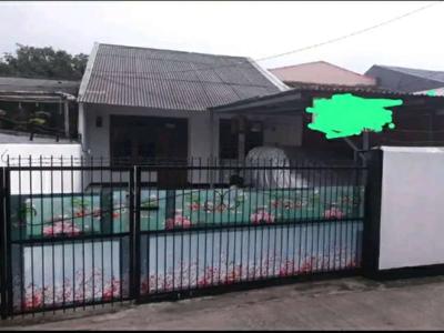 Di jual rumah 2 lantai pondok serut kota Tangerang selatan