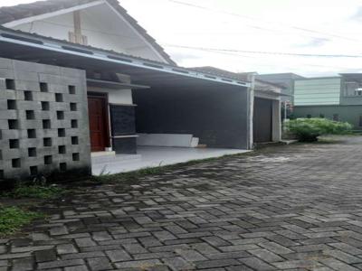 Dijual rumah dekat kampus isi