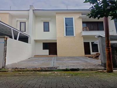 Rumah baru dua lantai strategis siap huni dekat swalayan ADA Banyumani