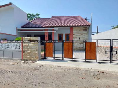 Rumah Baru Murah Tanahnya Luas di Maguwoharjo dekat Lottemart