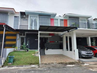 Rumah cantik Puri Mas 2 lantai Batam Centre