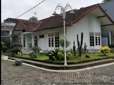 Rumah dalam cluster dekat ITB Cihampelas kebun bibit