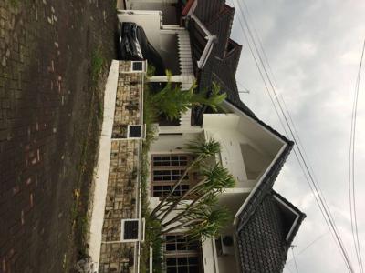 Rumah DiJual Dekat Jakal Km 6,5 SHM Pekarangan Dalam Kawasa Cluster