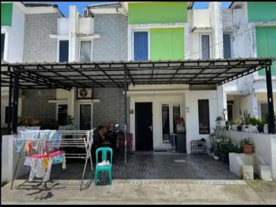 Di jual rumah 2 lantai perumahan yellow garden karang tengah Ciledug