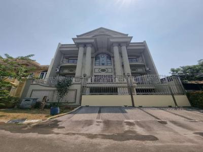Dijual Rumah Mewah Cantik di Modernland Tangerang