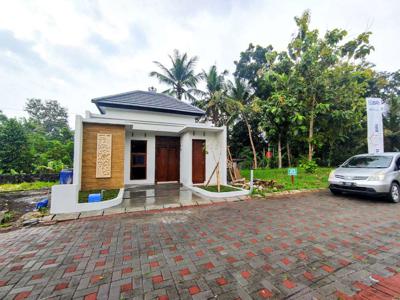 JUAL RUMAH KONSEP KLASIK MODERN DEKAT EXIT TOLL JOR