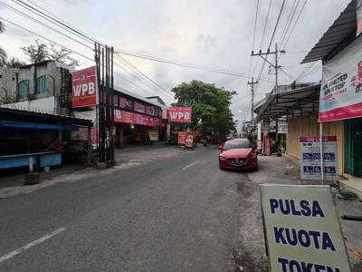 Ruang usaha strategis dan ramai dekat jalan dr.rajiman laweyan solo