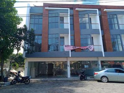 Ruko Tiga Lantai di jalan Utama Jimbaran Nusa Dua