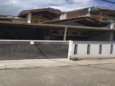 Rumah 2 Lantai Terawat Siap Huni Komplek GBI Buah batu Bandung