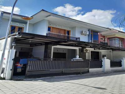 Rumah bagus 2 lantai di dalam perumahan di UMbulharjo Yogyakarta